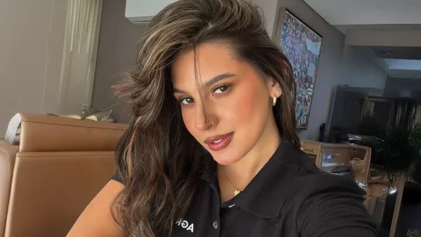 Ana Castela, Sexualidade