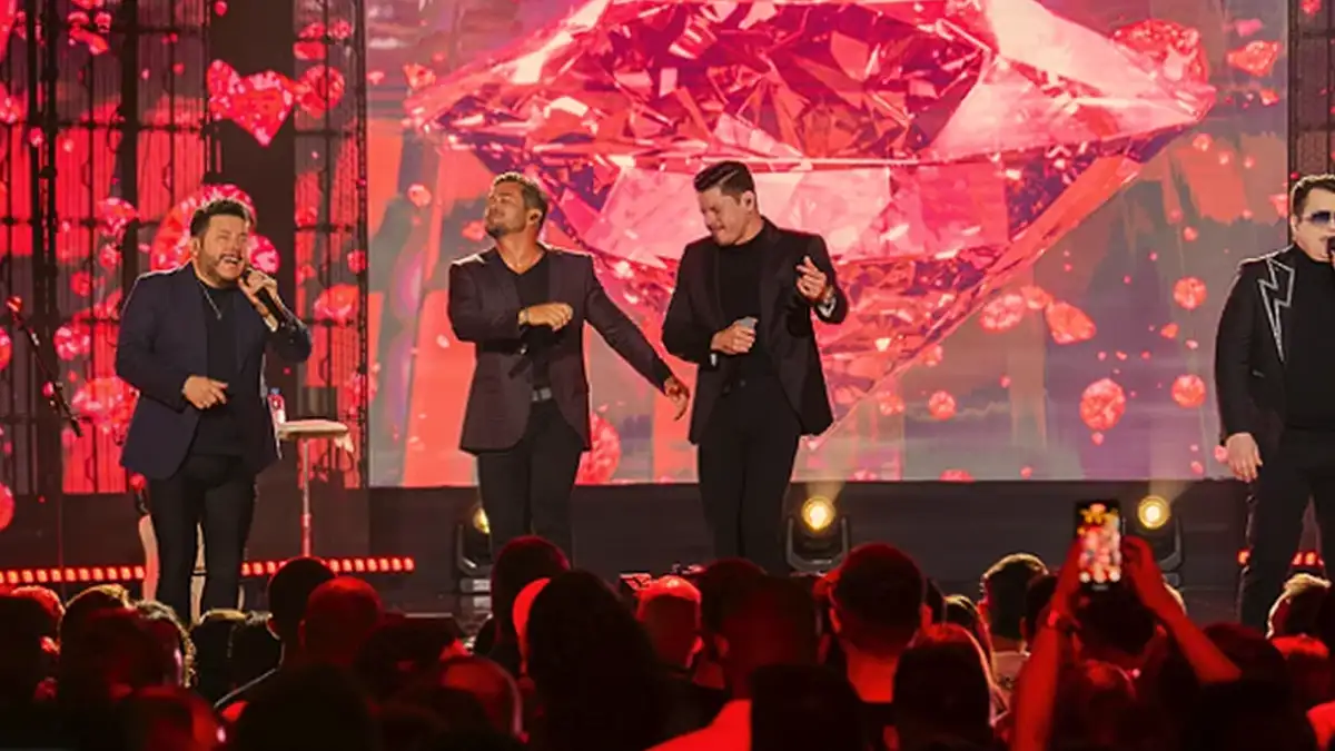 Bruno e Marrone regravam sucesso de Henrique e Diego em projeto emocionante