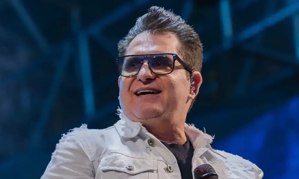 Marrone emociona ao cantar “Evidências” mesmo após acidente no palco