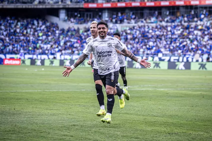 Ceará vence Cruzeiro e conquista primeira vitória fora na Série A