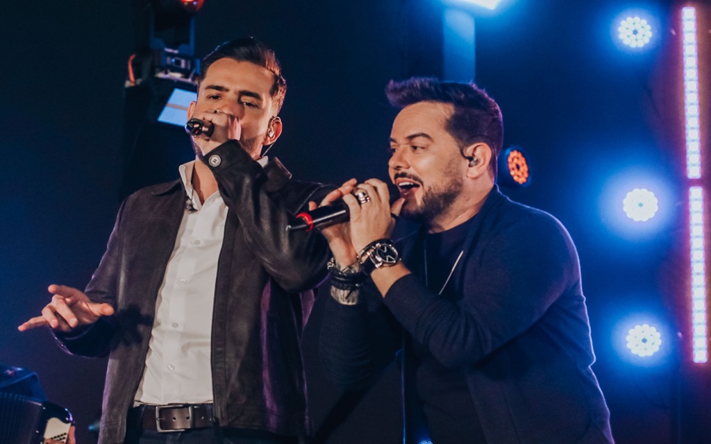 Zé Henrique & Gabriel se juntam a Rodrigo Lessa e Miguel em “Presente de Deus”