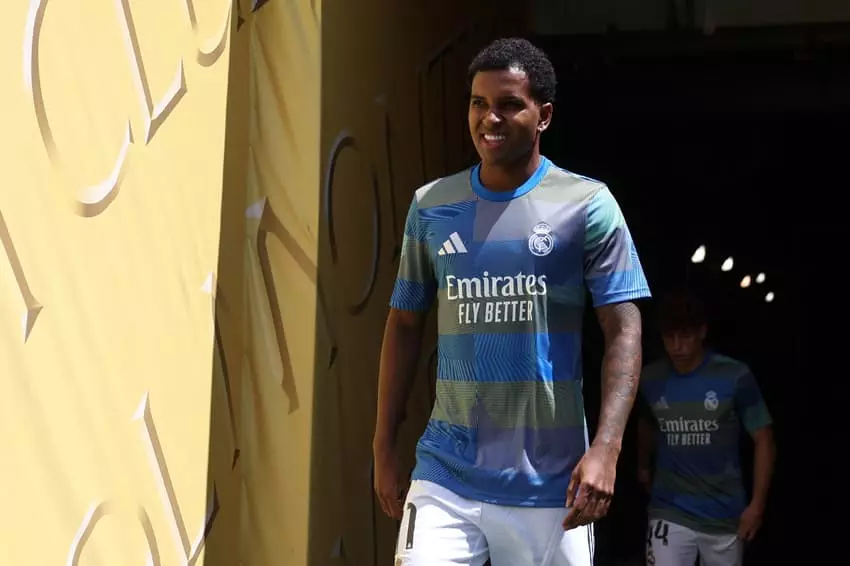 Gigante inglês solicita permissão ao Real Madrid para negociar Rodrygo