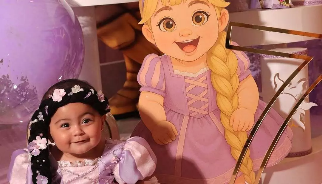 Graciele e Zezé Di Camargo celebram 7 meses da filha