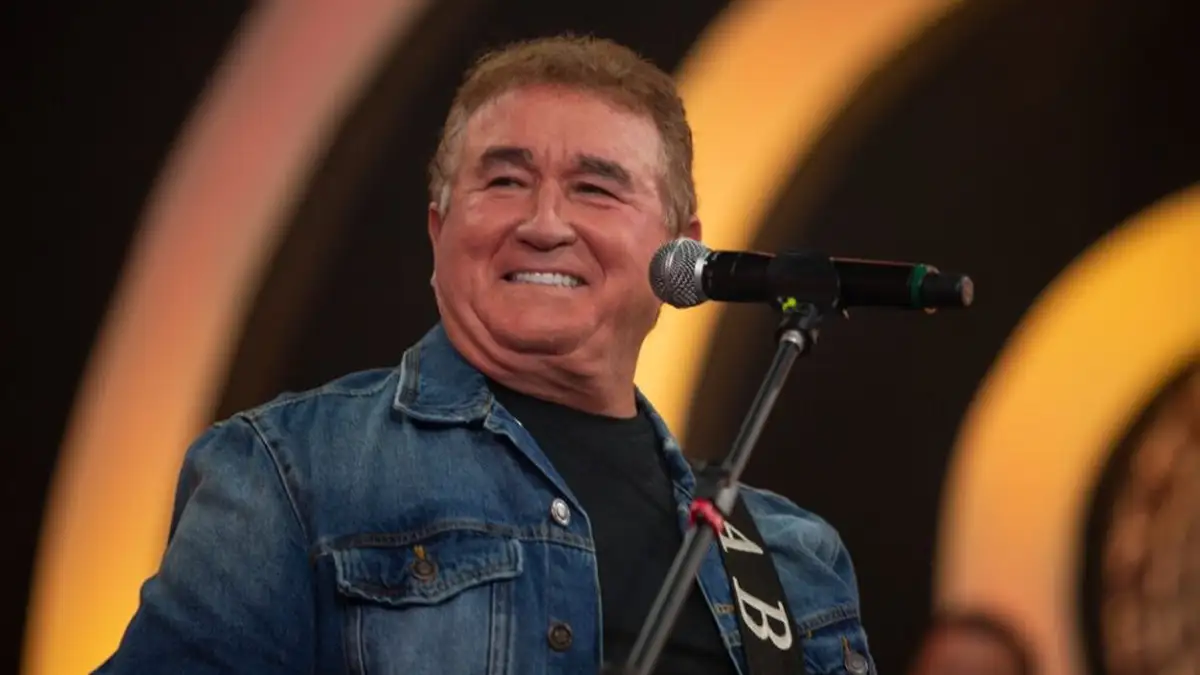 Amado Batista lucrou R$ 350 milhões com venda de fazenda luxuosa