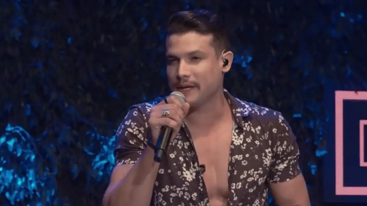 Israel Novaes faz desabafo polêmico e critica músicos: “Vagabundos”