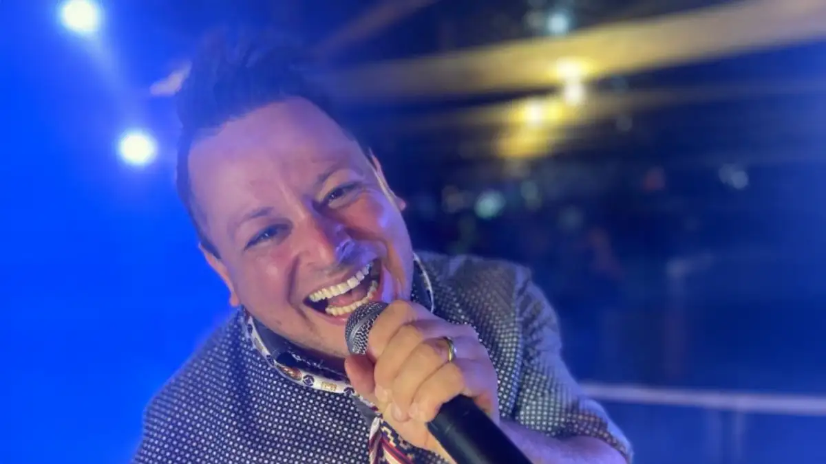 Urgente: Cantor sertanejo morre após mal súbito em show