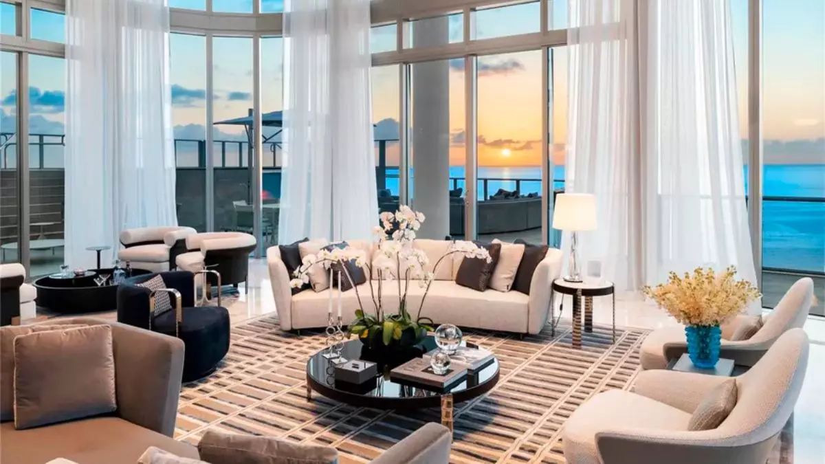Bilionário Gusttavo Lima exibe mansão luxuosa nos EUA; veja fotos!