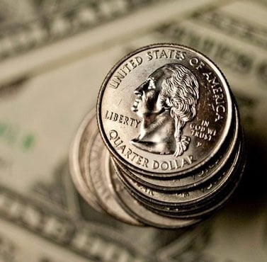 Dólar em queda: apostas de corte de juros nos EUA e bolsa em alta