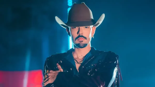 Luan Pereira anda de joelhos e beija nicho de Nossa Senhora Aparecida — vídeo emociona fãs e viraliza nas redes 6 Luan Pereira