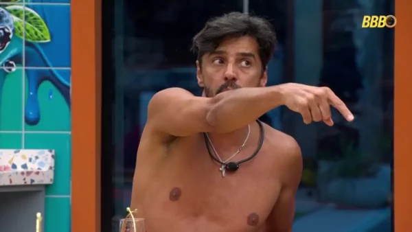 BBB 26 hoje: Ana Paula detona Samira, Cowboy pressiona aliados e madrugada termina em choro 103 “Ele admitiu!”: barraco toma conta do BBB 26 após acusação