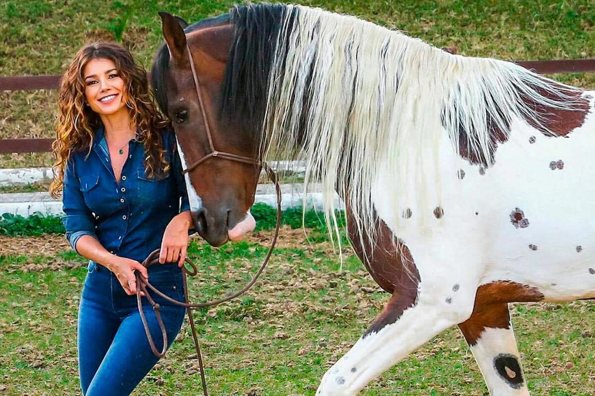 paula fernandes fazenda aLTNj0