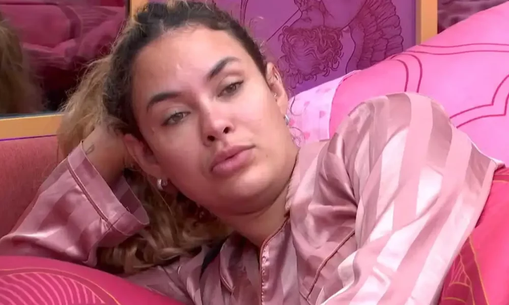 BBB 26: Sarah Andrade chora e teme eliminação no Paredão