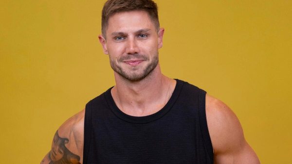 Treta e racha no BBB 26: madrugada conturbada, 'ameaça' de Paredão e brother 'sonso' 106 jonas