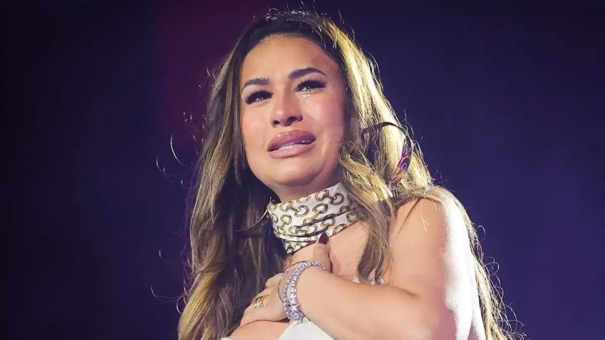 Simone Mendes: estava em hotel de Dubai atingido por míssil e descobre tudo ao pousar no Brasil